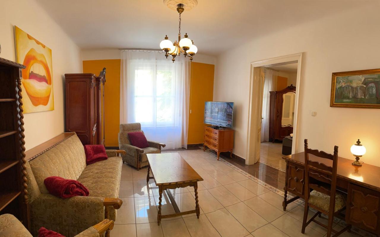Buda Castle Apartment บูดาเปสต์ ภายนอก รูปภาพ