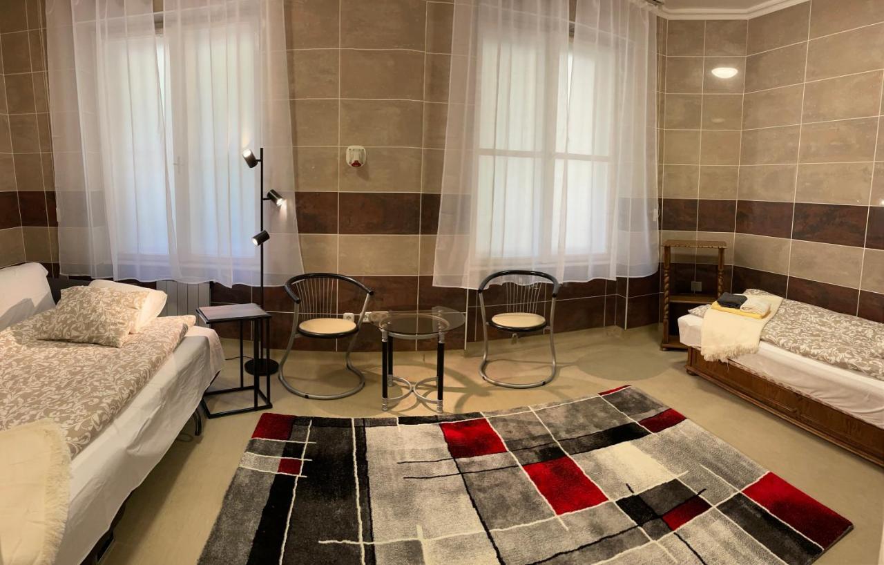 Buda Castle Apartment บูดาเปสต์ ภายนอก รูปภาพ